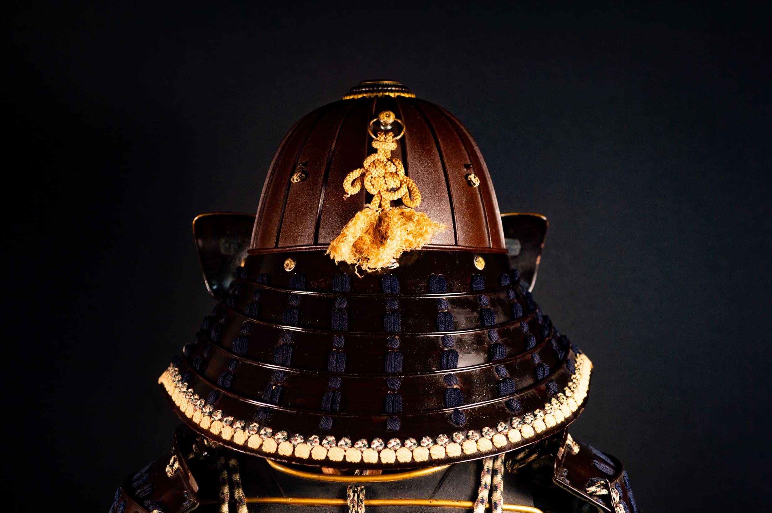 A fine Japanese armour (Tōsei Gusoku) — 13 of 25