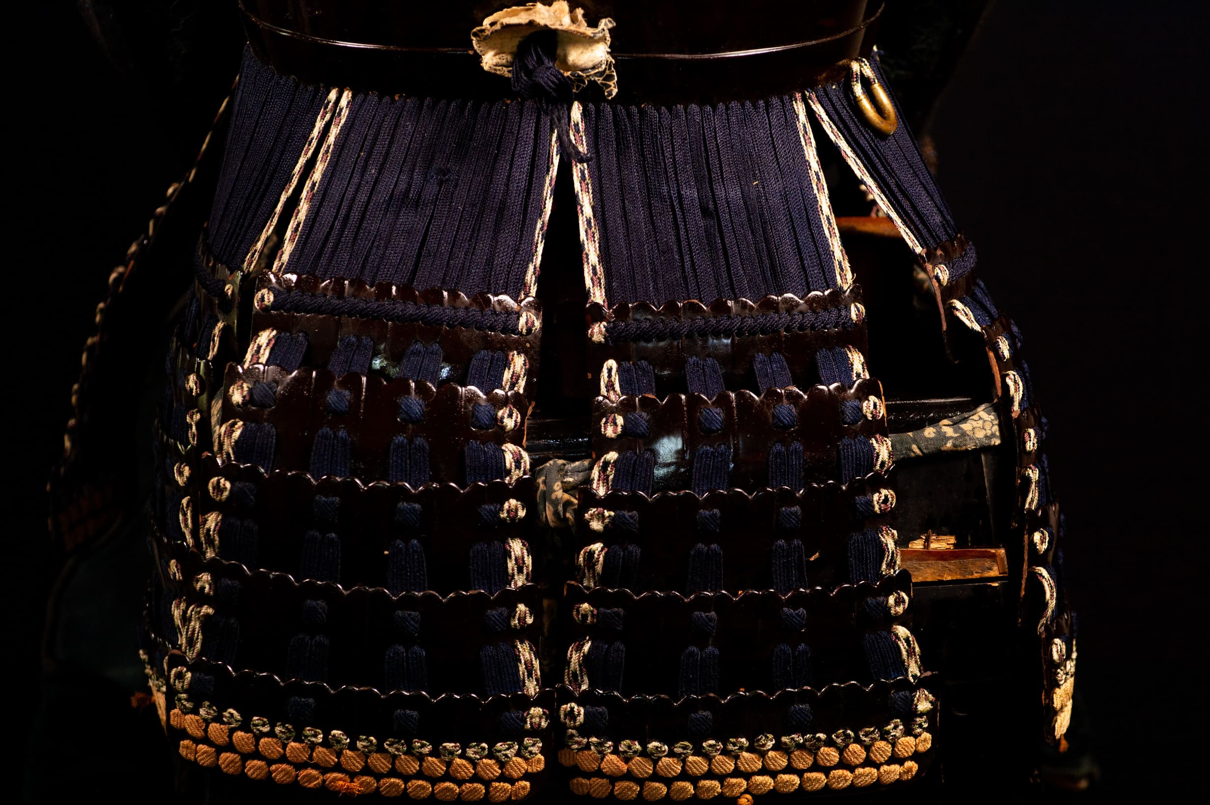 A fine Japanese armour (Tōsei Gusoku) — 15 of 25