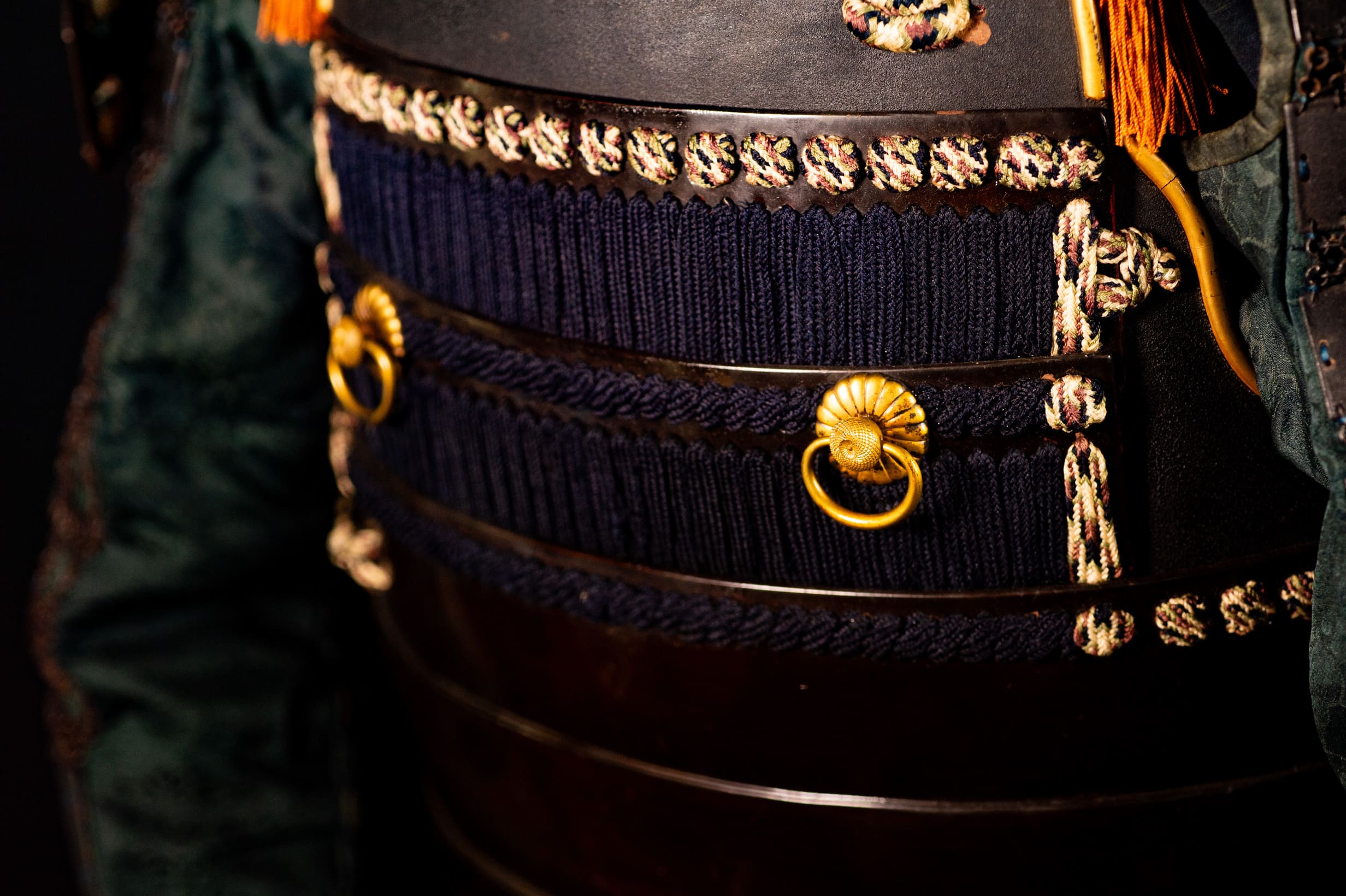 A fine Japanese armour (Tōsei Gusoku) — 21 of 25