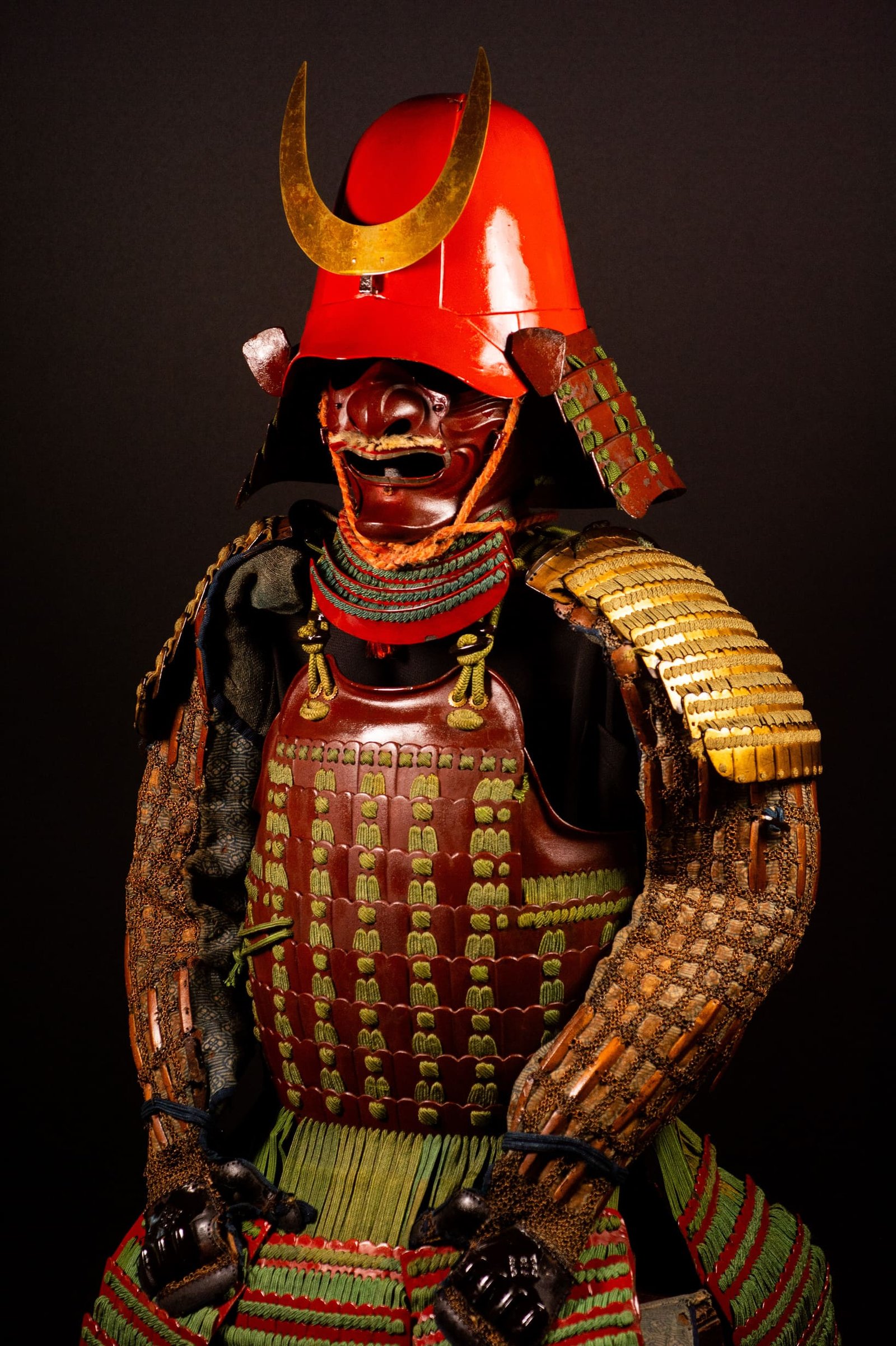 Certified Japanese Samurai Armor (Gusoku) – Red Lacquer Nimai-Dō and Moegi Lacing | Early Edo Period — 8 of 28