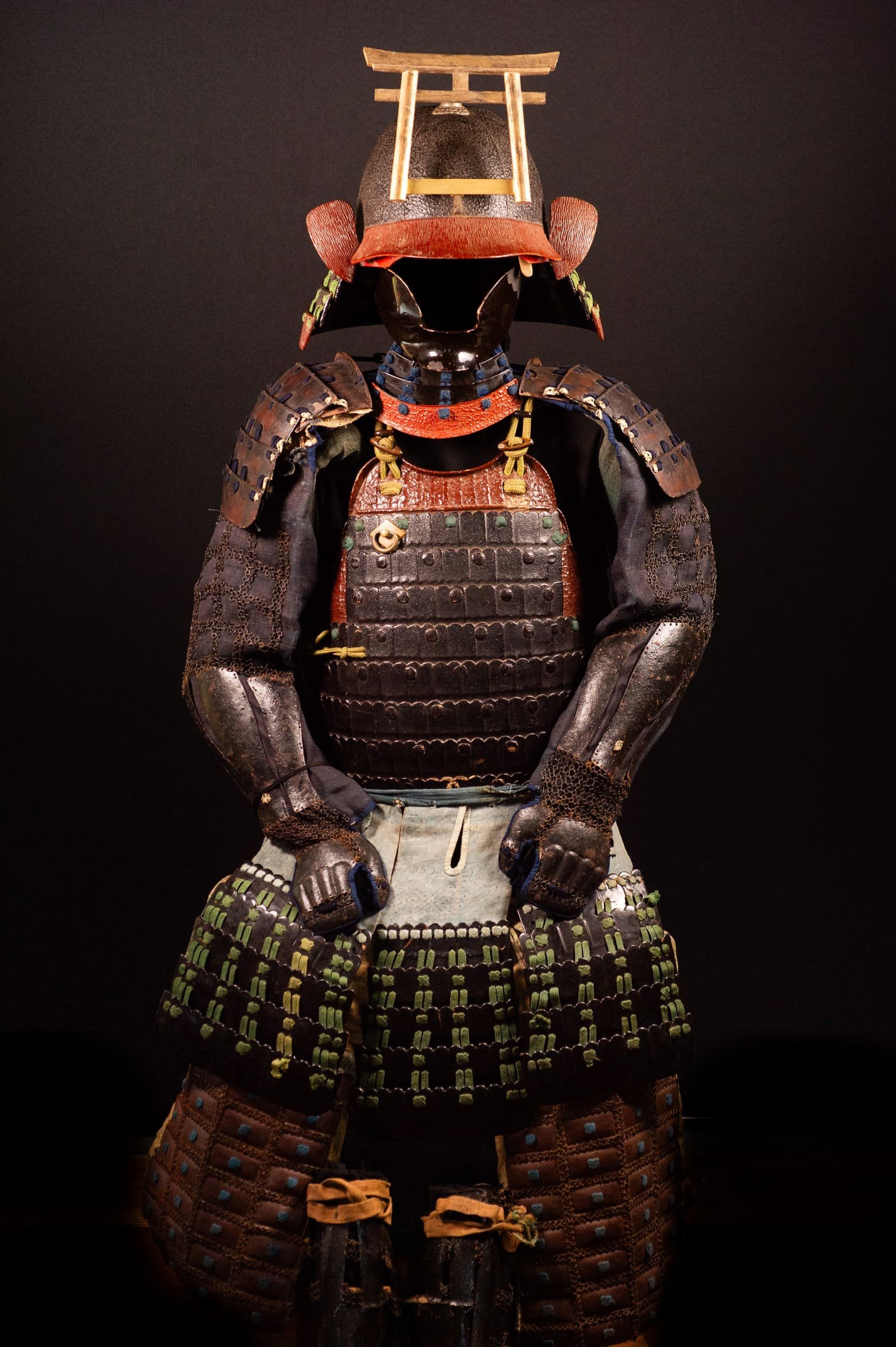 Japanese Samurai Armor Tōsei Gusoku with Torii Maedate — 3 of 22