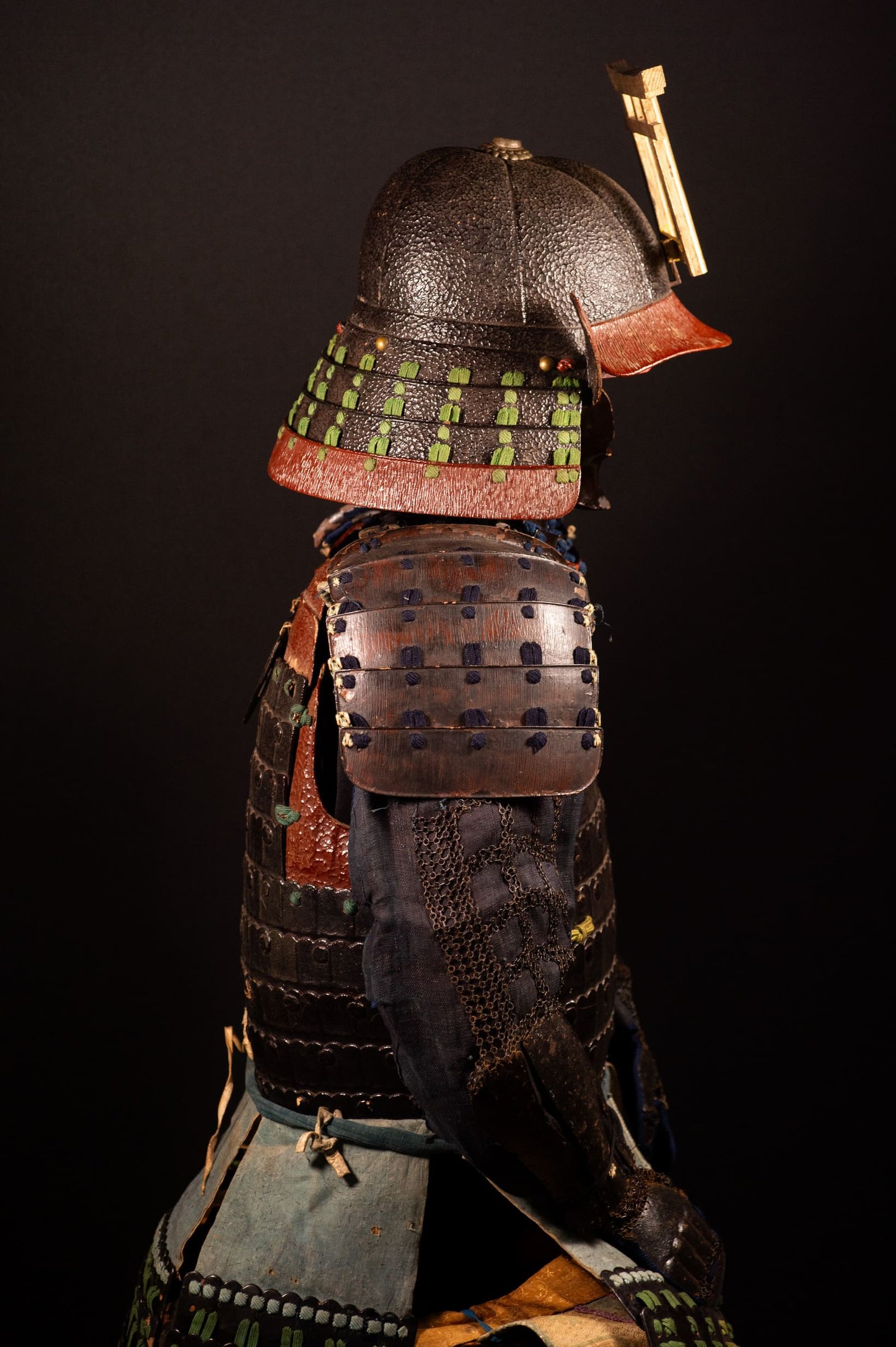 Japanese Samurai Armor Tōsei Gusoku with Torii Maedate — 10 of 22