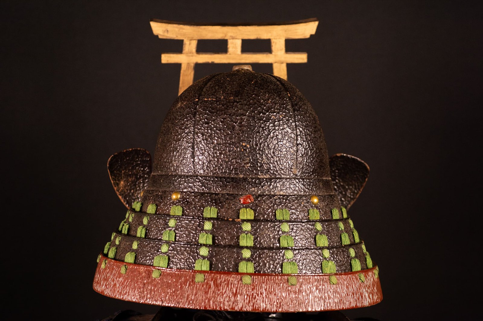 Japanese Samurai Armor Tōsei Gusoku with Torii Maedate — 14 of 22