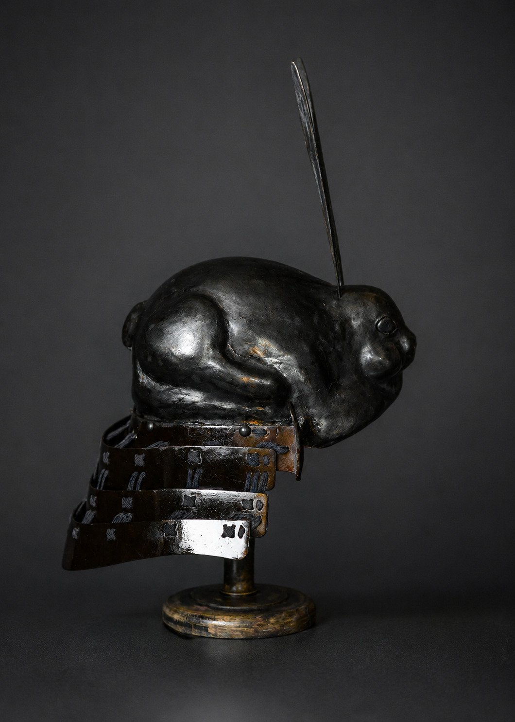 Edo Usagi-nari Kawari Kabuto – Silver-Foiled Rabbit Helmet — 6 of 15
