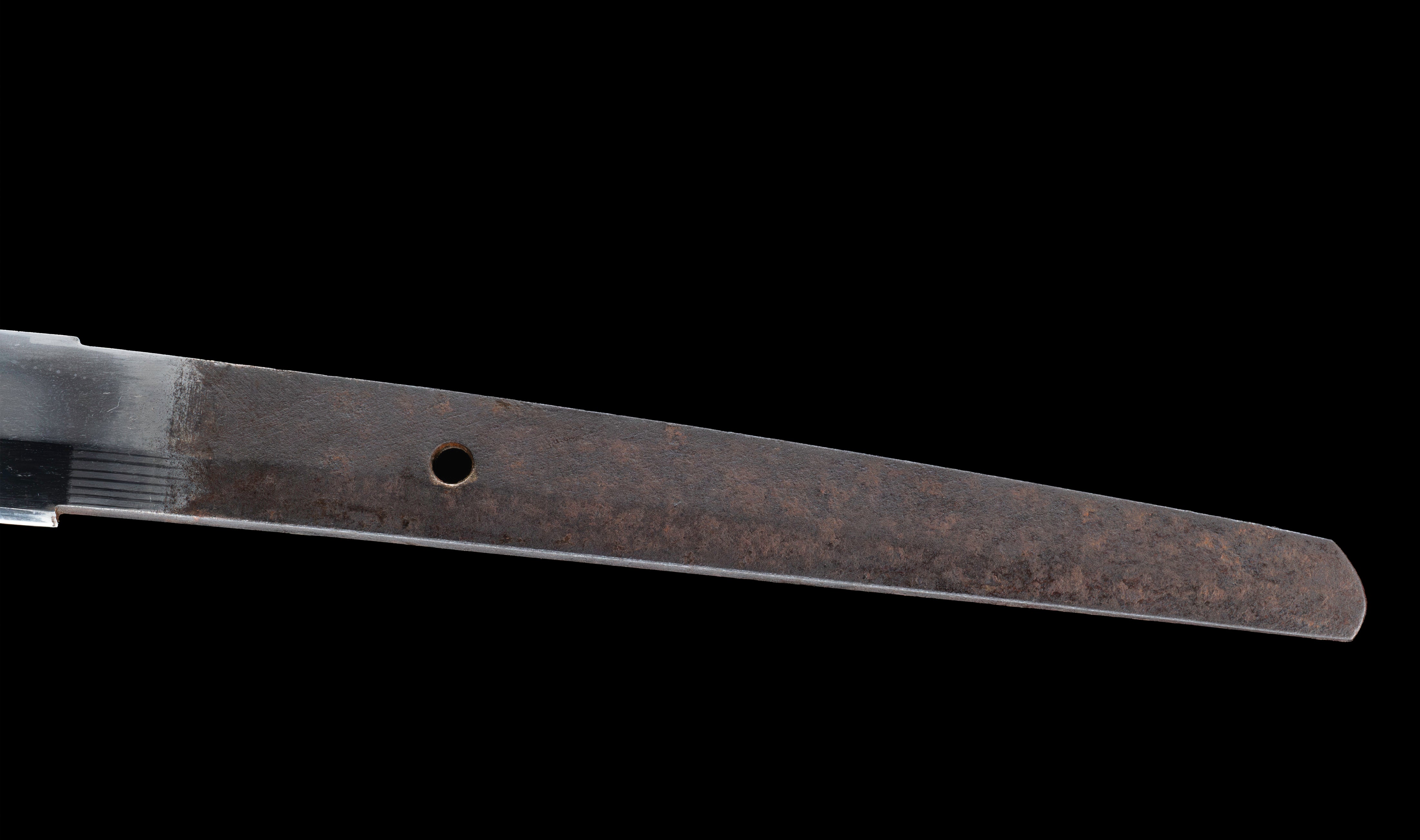 Antique Japanese Katana: Gunome Hamon, Higo Iron Fittings, Leather Tsukamaki — 13 of 41