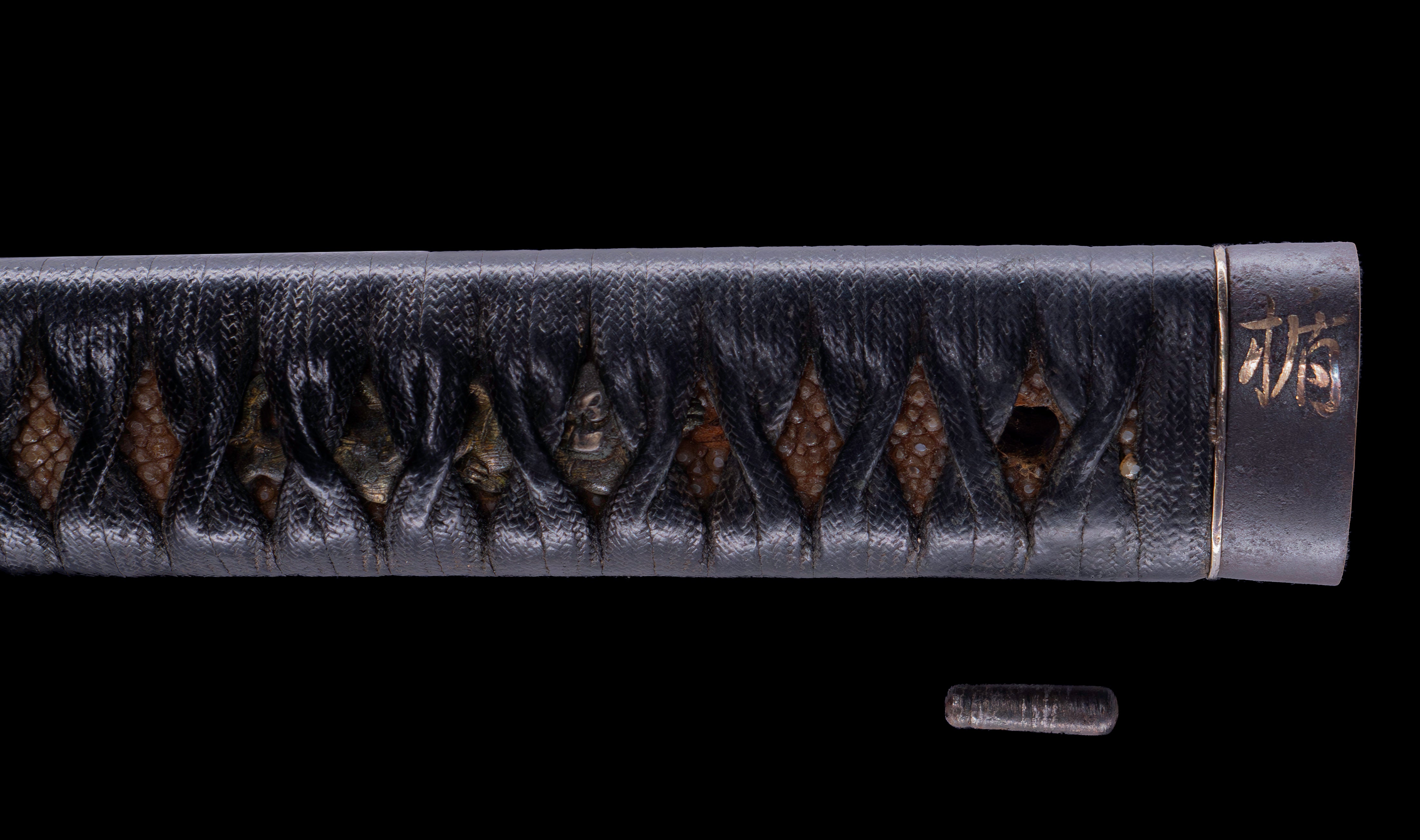 Antique Japanese Katana: Gunome Hamon, Higo Iron Fittings, Leather Tsukamaki — 23 of 41