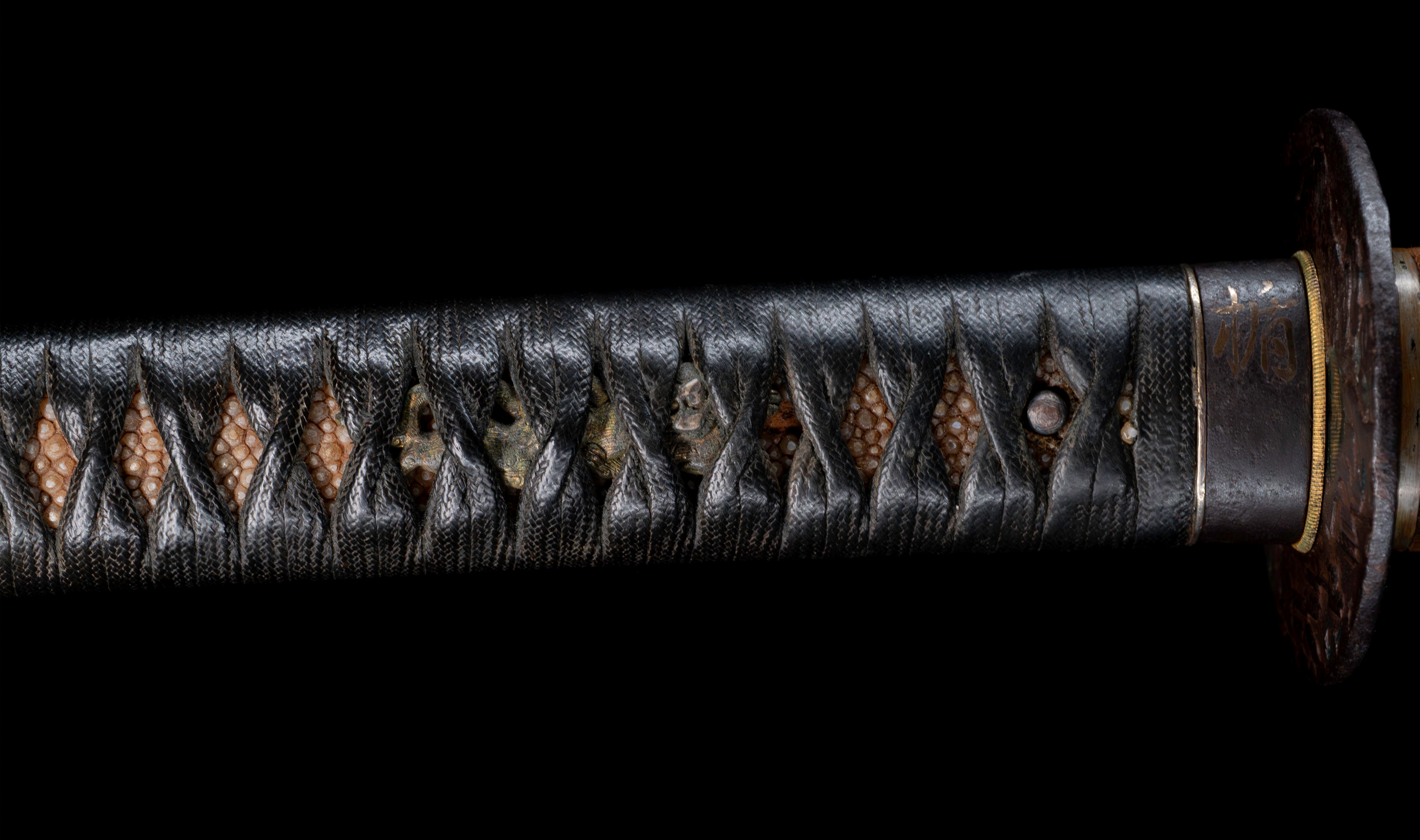 Antique Japanese Katana: Gunome Hamon, Higo Iron Fittings, Leather Tsukamaki — 37 of 41