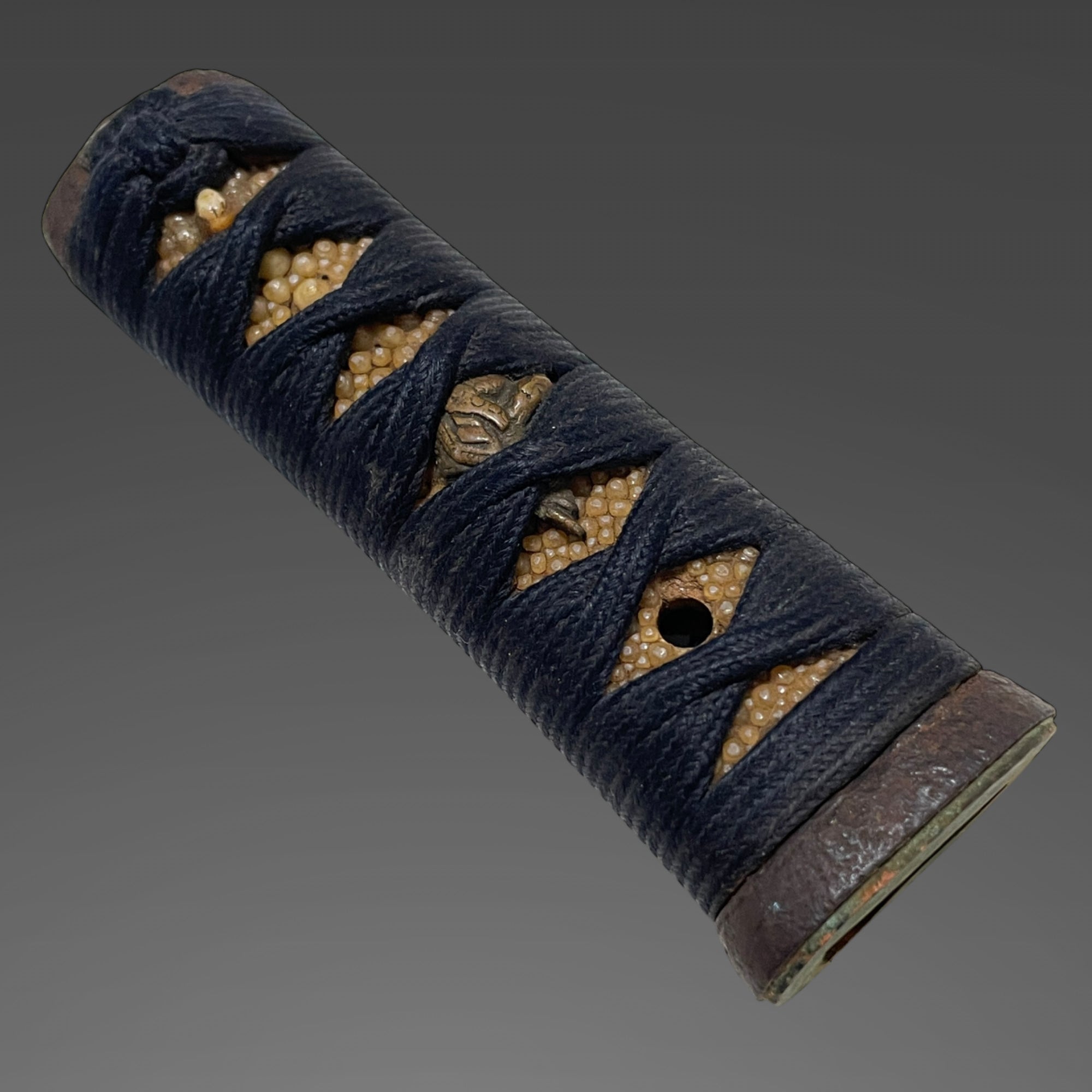 Aikuchi Koshirae for Sunnobi Tanto, Edo Period, Iron Fittings — 5 of 12