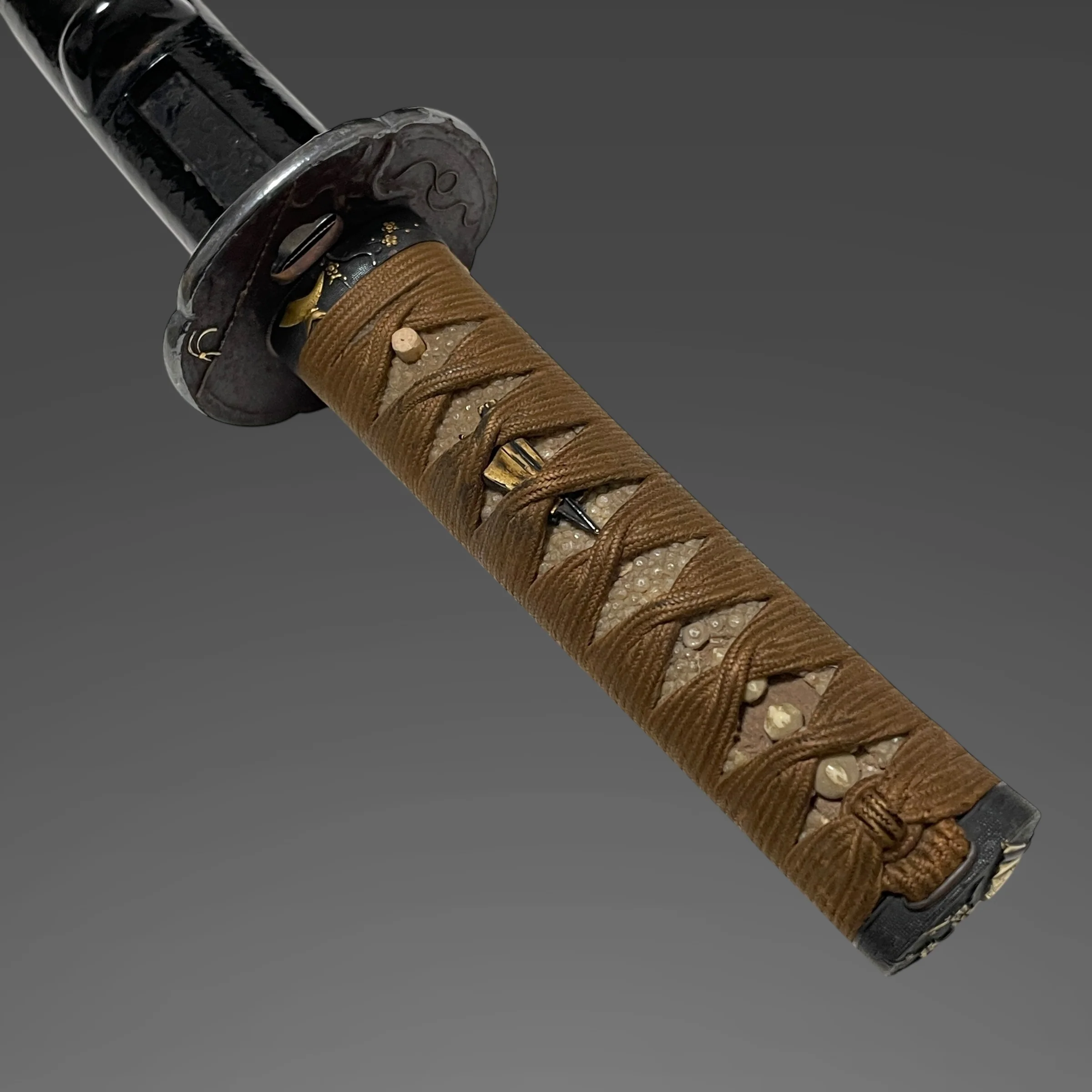 Antique Koshirae for Wakizashi with Plum-themed Fittings, Edo Period — 5 of 15