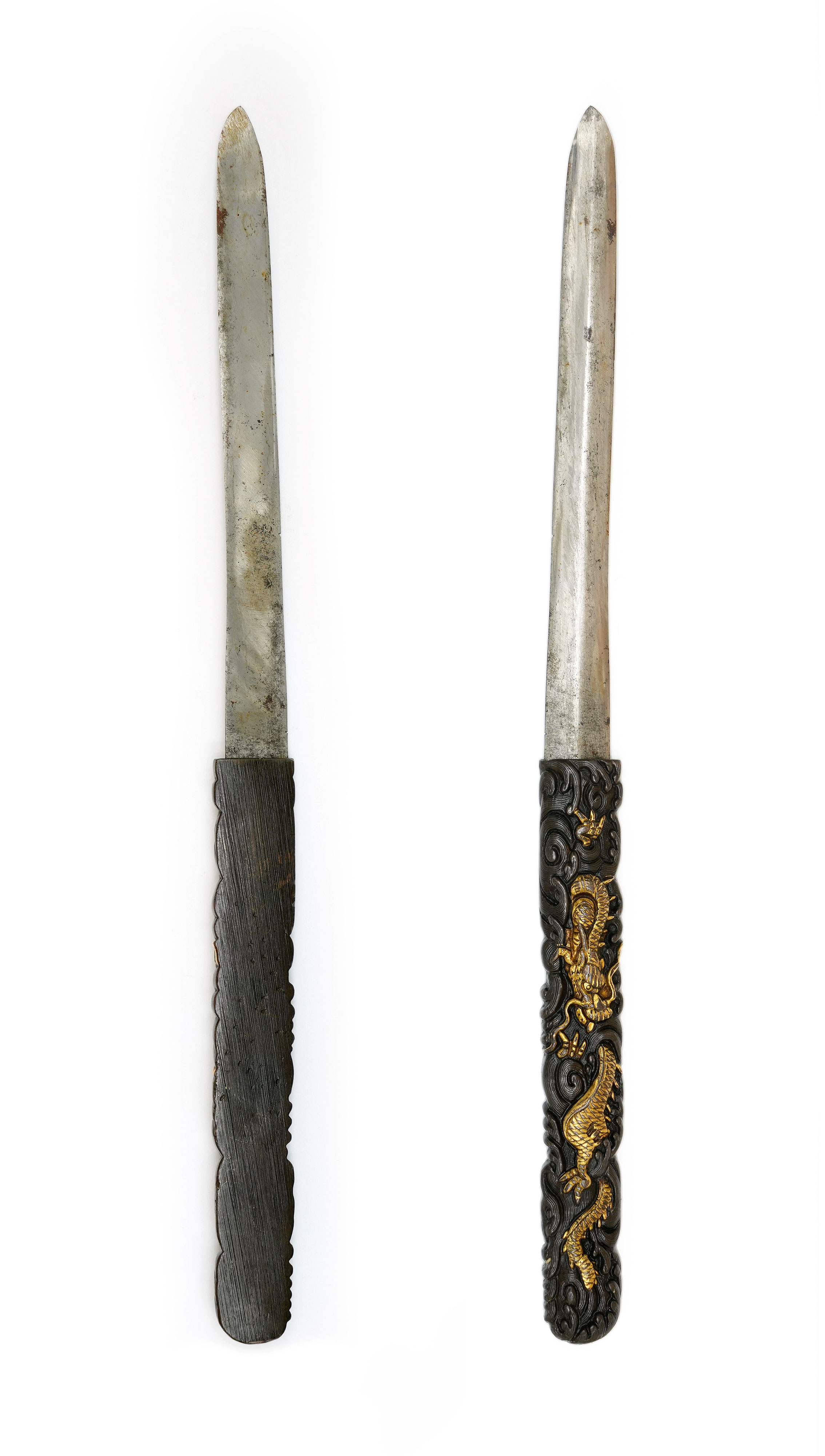 Kozuka with Namihashiriryu (Dragon in Waves) Design (with Umahari) - Mumei — 2 of 12