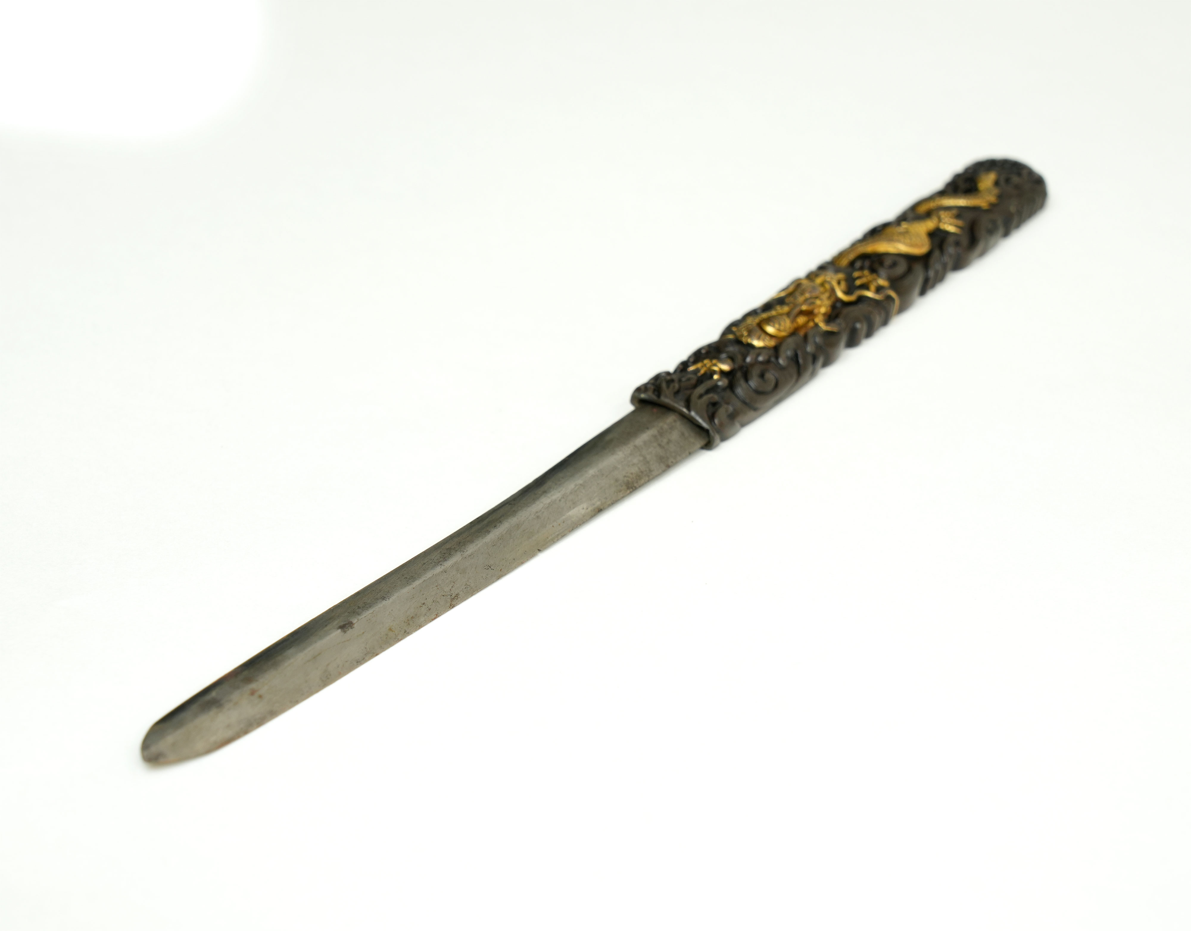 Kozuka with Namihashiriryu (Dragon in Waves) Design (with Umahari) - Mumei — 5 of 12
