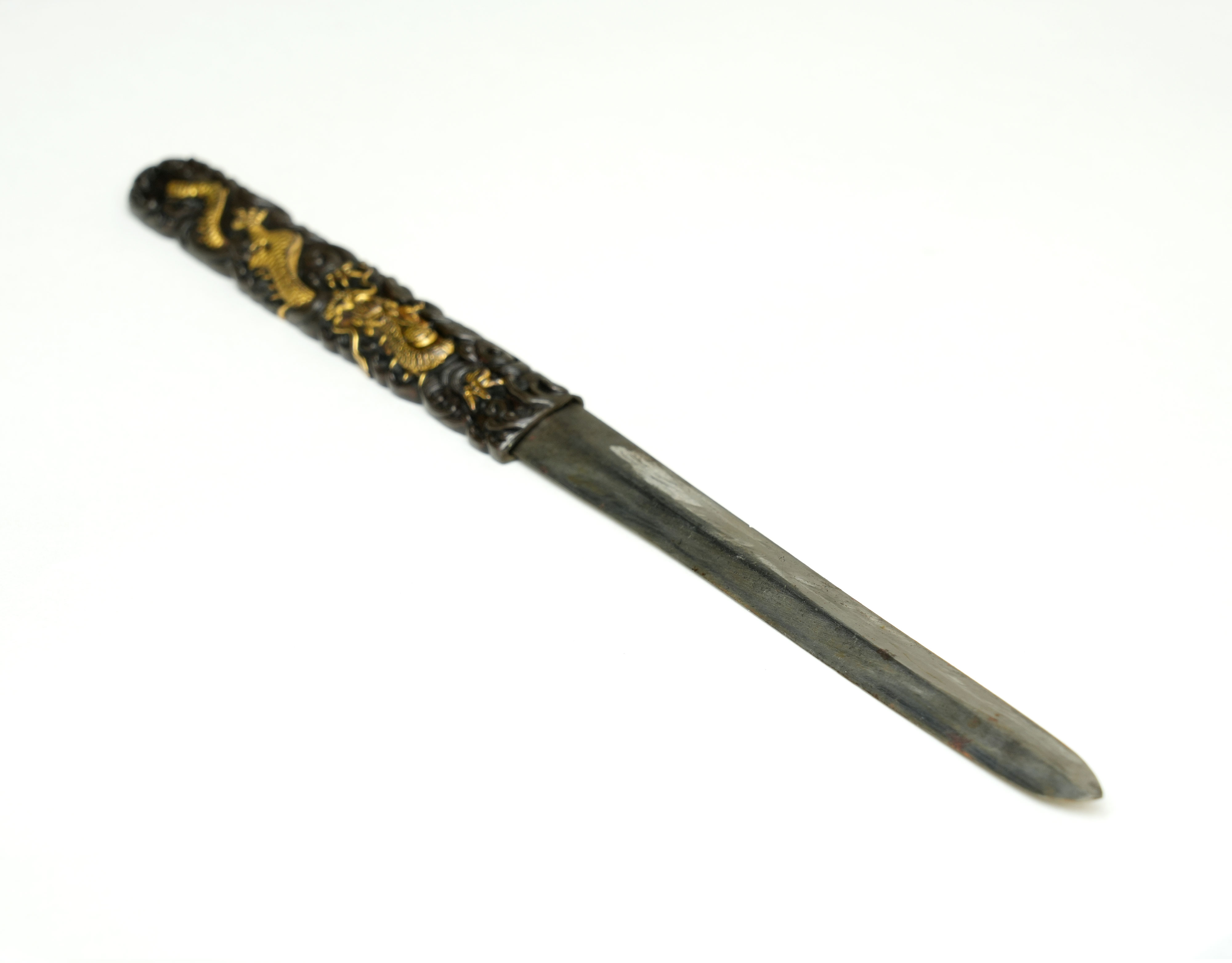 Kozuka with Namihashiriryu (Dragon in Waves) Design (with Umahari) - Mumei — 8 of 12