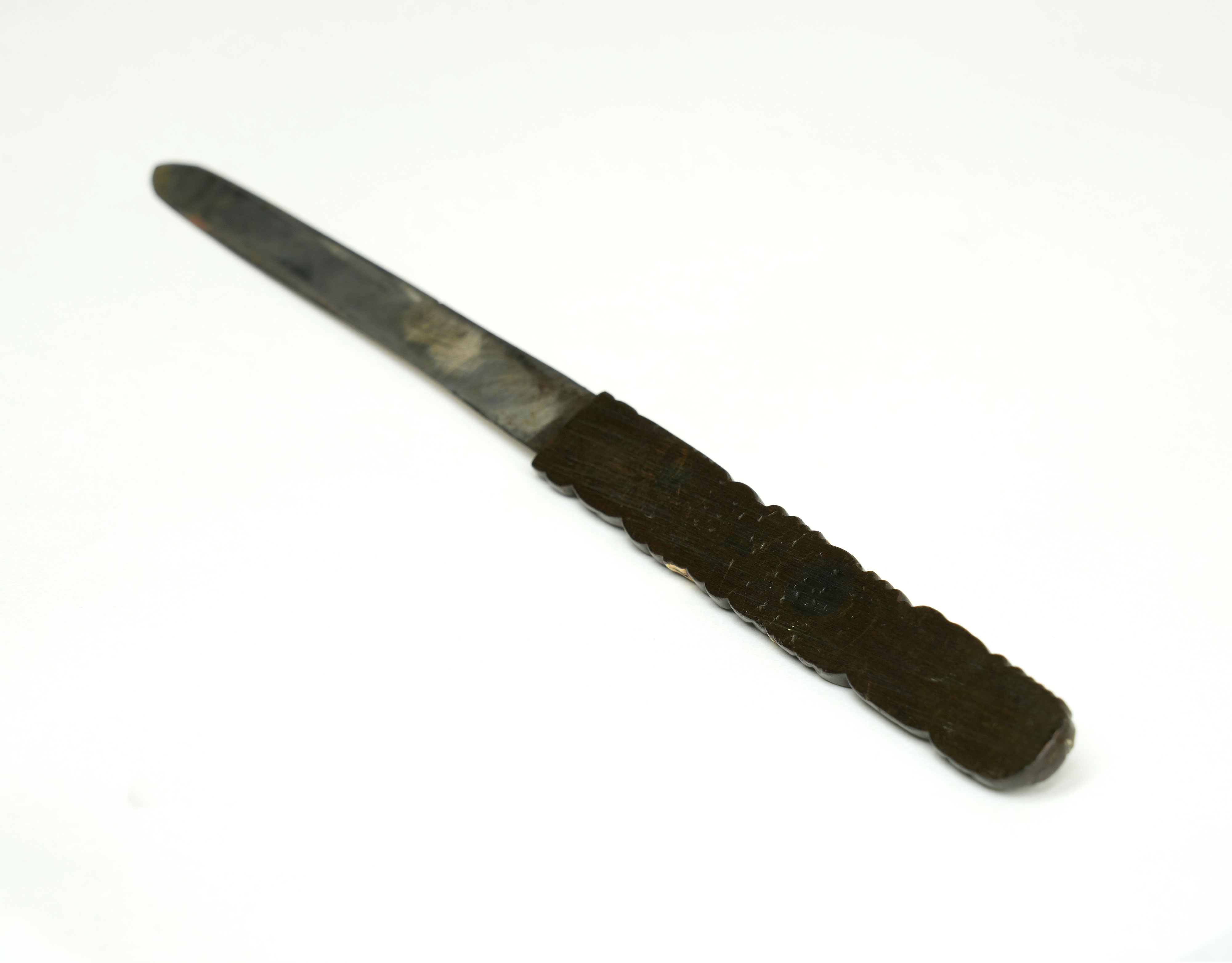 Kozuka with Namihashiriryu (Dragon in Waves) Design (with Umahari) - Mumei — 10 of 12