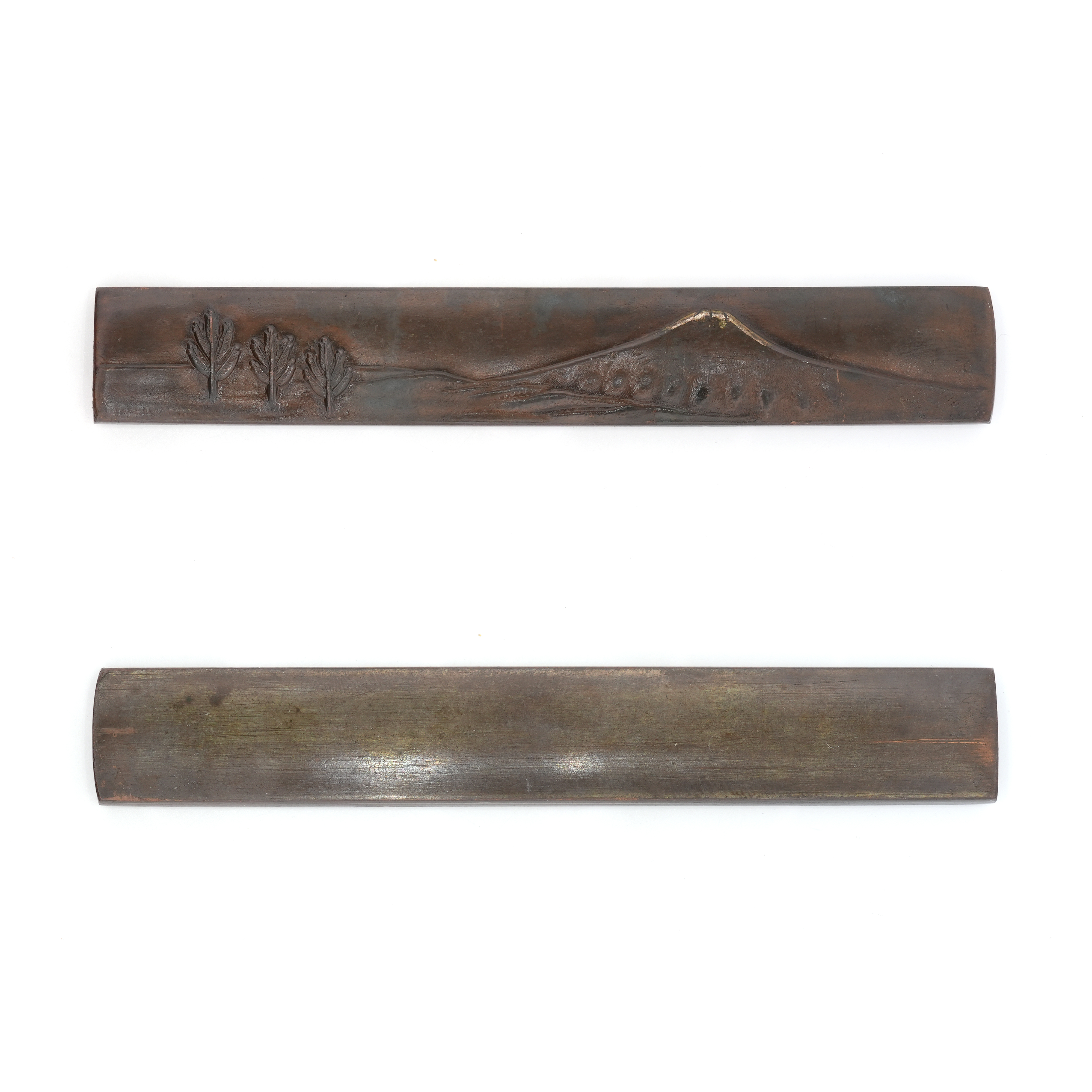 Kozuka with Fuji and Pine Design, Mumei -Mumei- 16-214 — 2 of 3