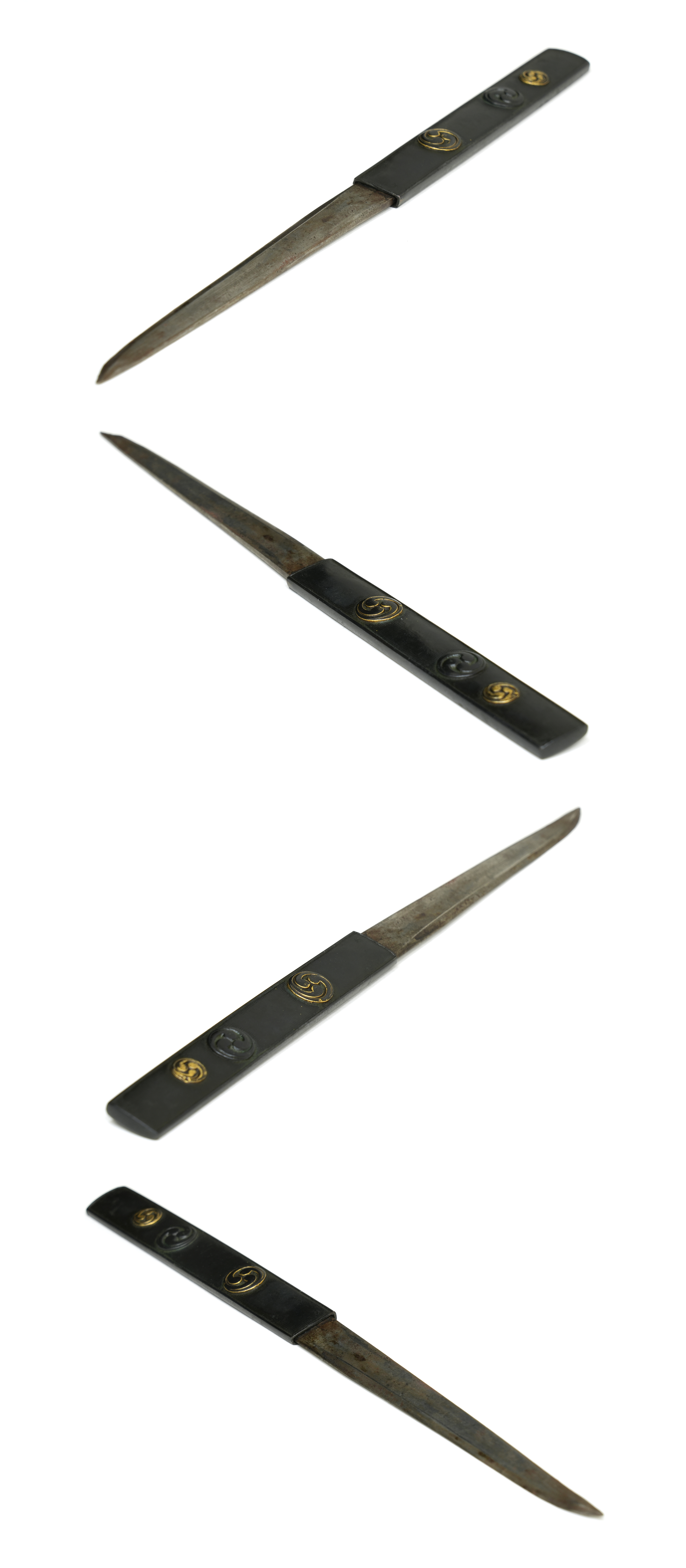 Kozuka with Left Mitsu-Tomoe Mon (with Kogata): Mumei (Ko-Kinko) — 6 of 7