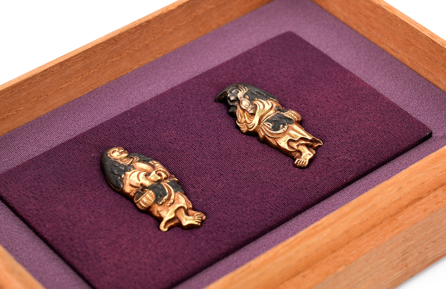 Menuki with Two Immortals Design, Mumei (Kyokinko) - 13-256 — 18 of 24