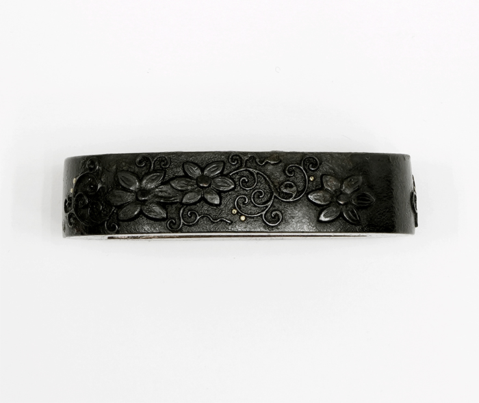 Fuchi: Clematis and Arabesque Design, Mumei — 4 of 10