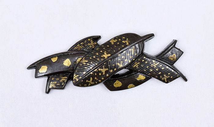 Menuki: Feather Design, Mumei — 5 of 6