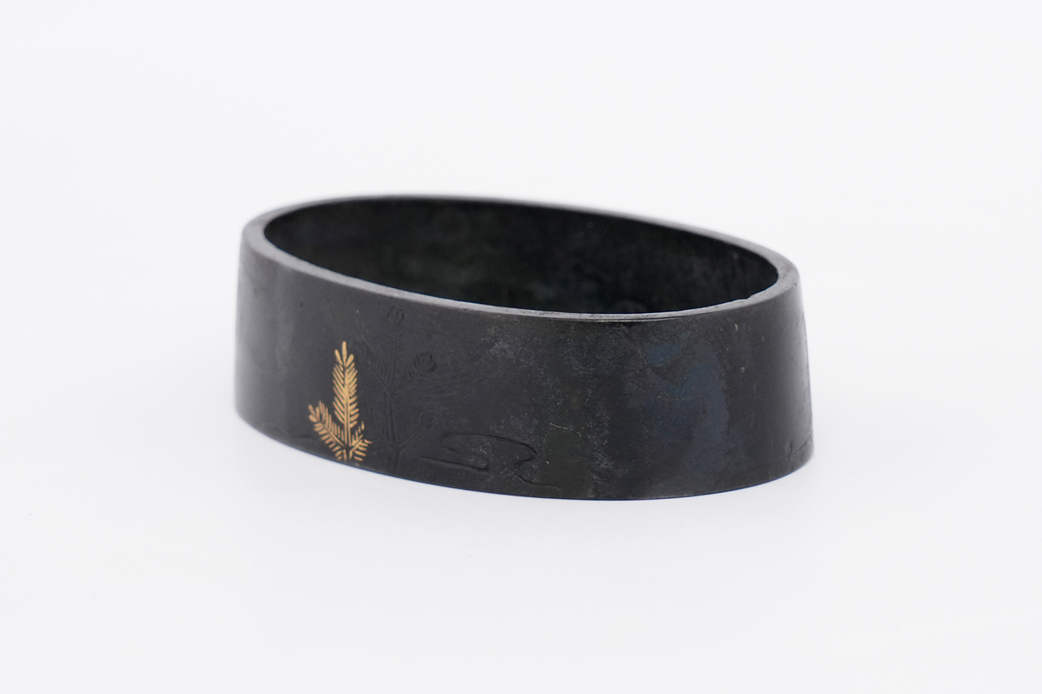Fuchi Kashira: Pine Tree Design, Mumei — 8 of 10