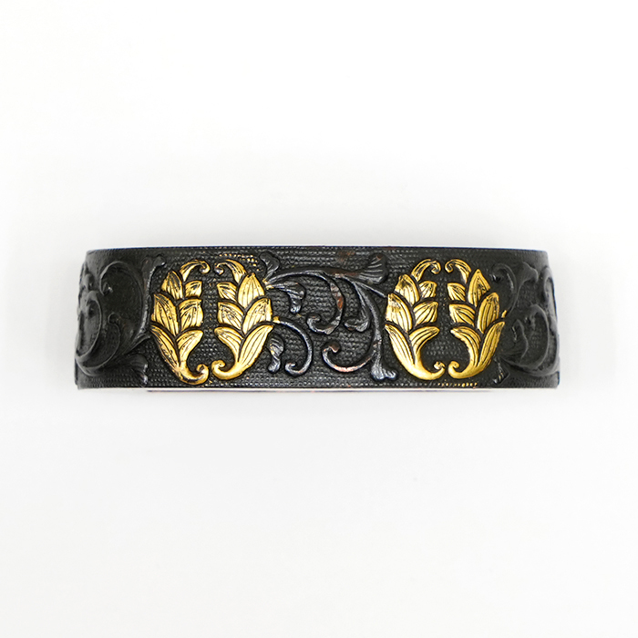 Fuchi with Arabesque and Japanese Ginger Crest, Mumei — 6 of 12