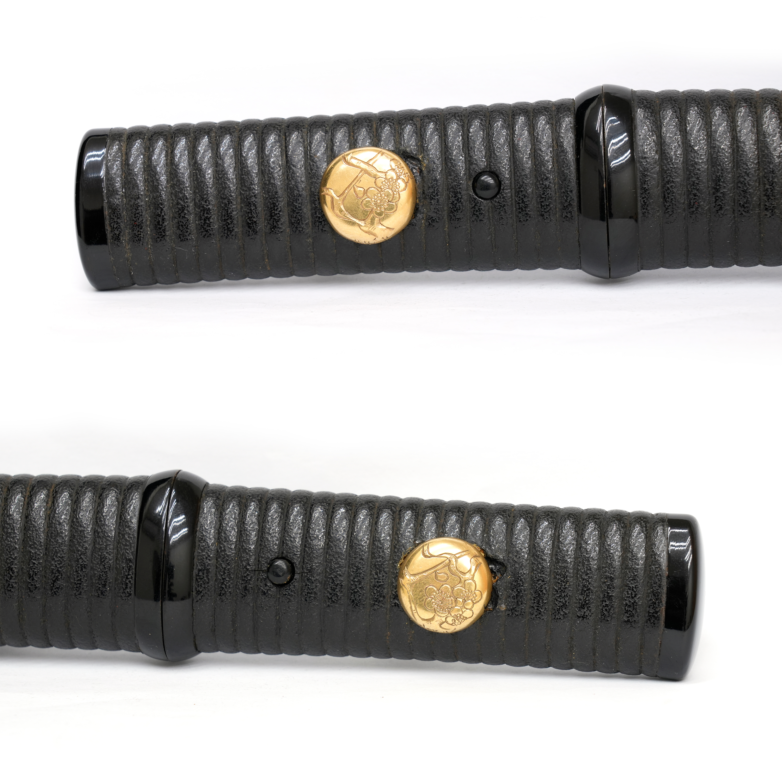 Black Wrinkled Leather Lacquered Sendankizami Saya Aikuchi Tanto Koshirae - 18-024 — 1 of 8