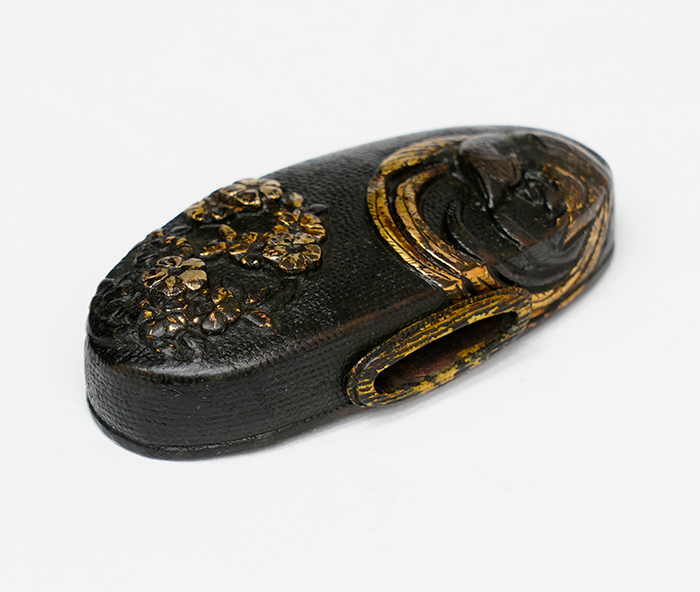 Fuchi-Kashira: Cherry Blossom, Paulownia, and Phoenix Design, Mumei — 5 of 16