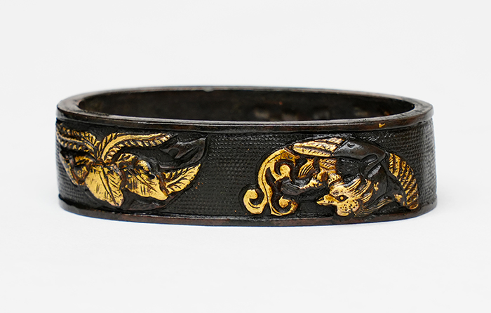 Fuchi-Kashira: Cherry Blossom, Paulownia, and Phoenix Design, Mumei — 9 of 16