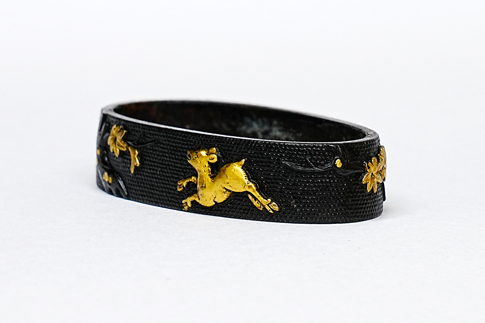 Fuchi Kashira: Maple and Deer Design, Mumei — 4 of 10