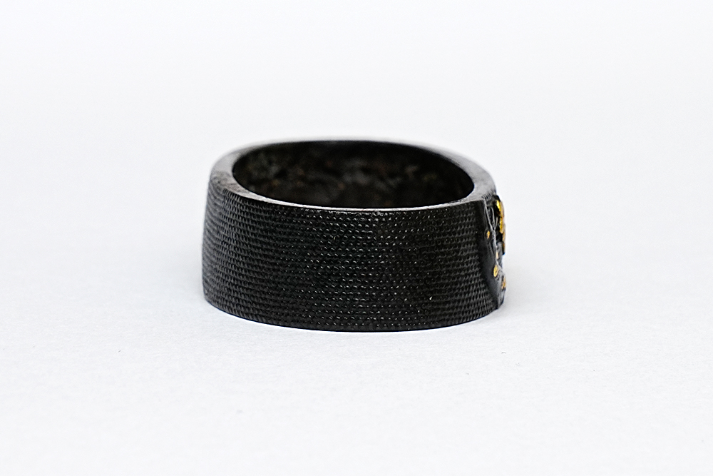 Fuchi Kashira: Maple and Deer Design, Mumei — 9 of 10