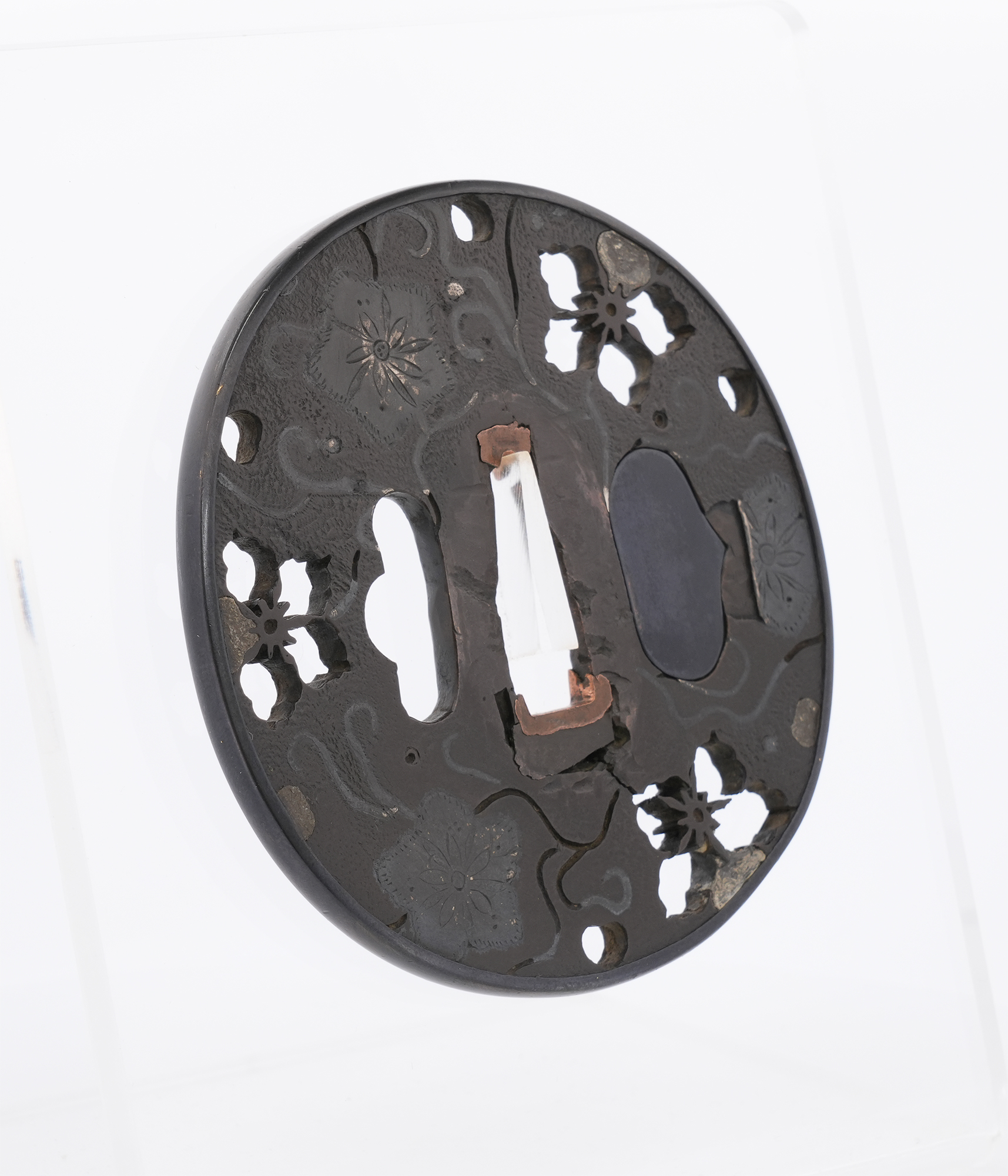 Nadeshiko Sukashi Tsuba: Mumei (Ko-Kinko) — 7 of 11