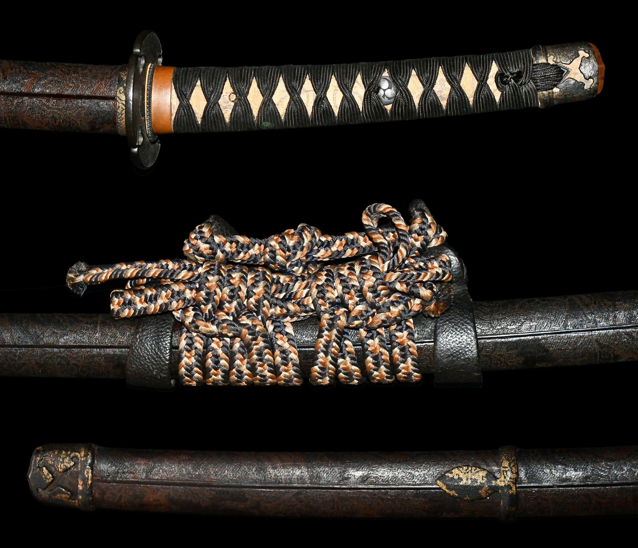 Tachi Koshirae with Nishikigawa-maki Saya — 8 of 10