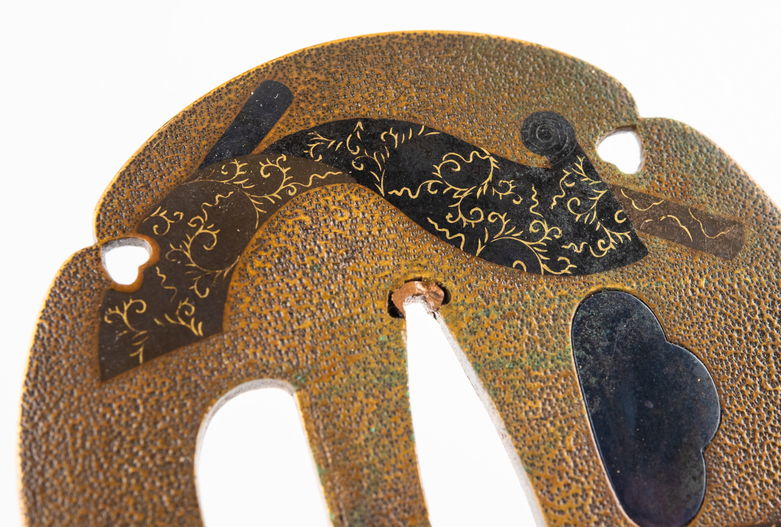 Umetada Style Sentoku Tsuba with Textile Rolls – Middle Edo Period — 10 of 10