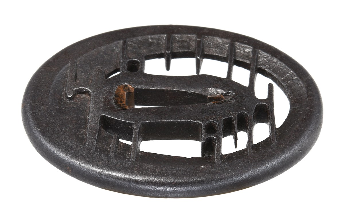 Tsuba: Mumei Akasaka Kasumi-Sukashi-Tsuba (NBTHK Hozon Tosogu) — 6 of 15