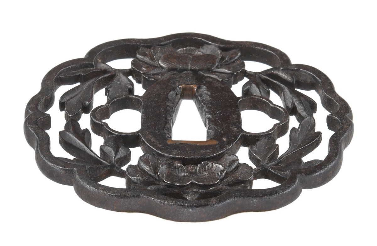 Tsuba: Mumei Choshu Botan-sukashi-Tsuba — 5 of 15
