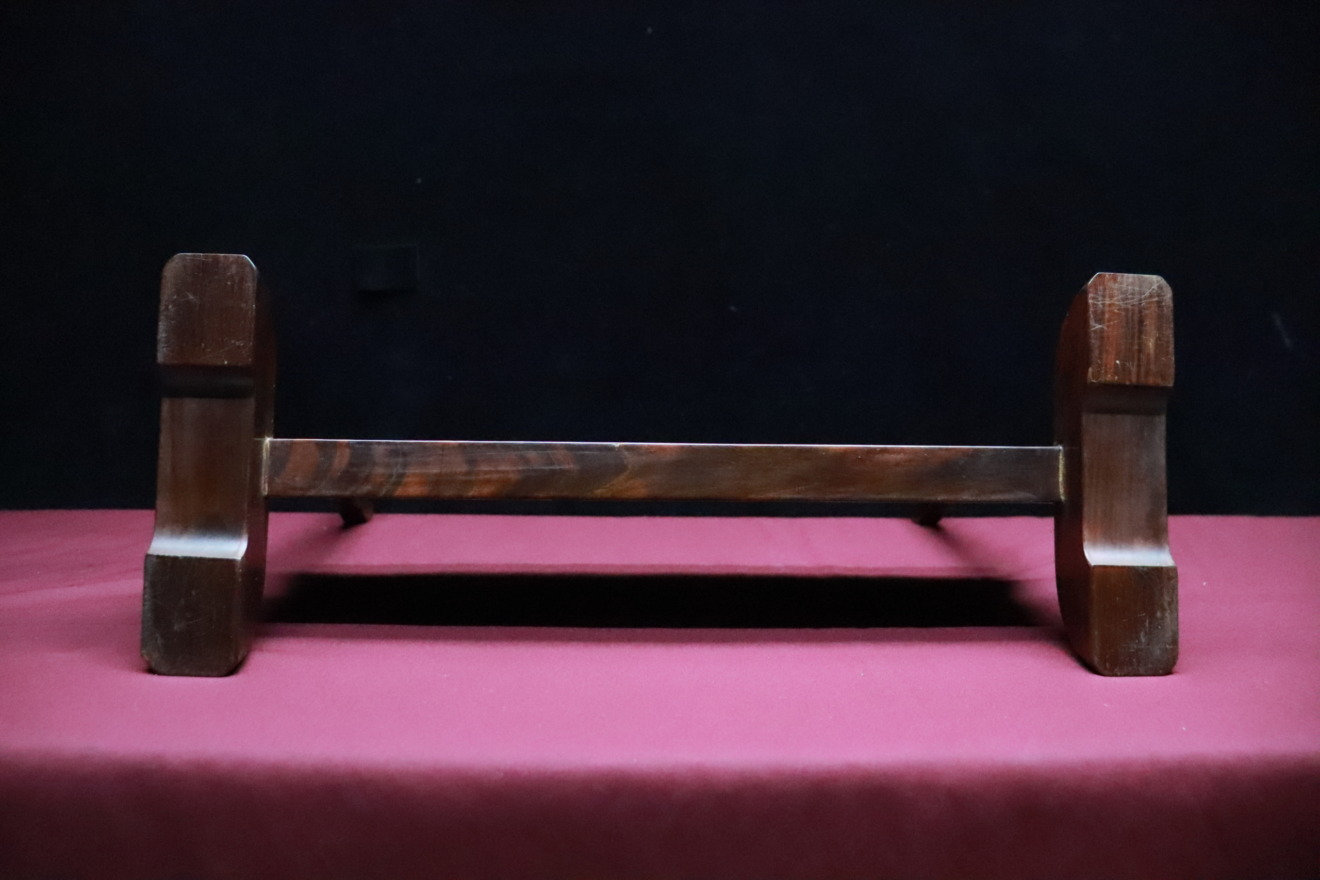 Single Sword Stand — 3 of 3