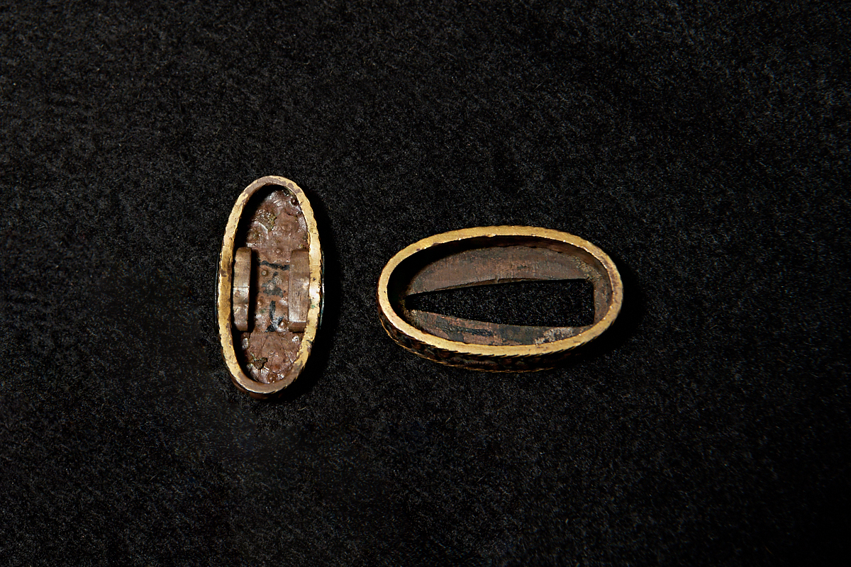 08-103 Fuchi-Kashira: Multi-layered Flower Design — 4 of 4